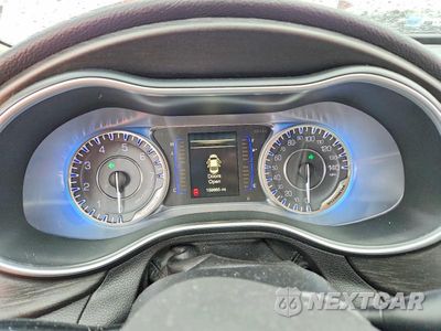 Zdjęcie 9 z 12 samochodu: 2016 CHRYSLER 200 LIMITED VIN:1C3CCCAB7GN177491 - miniatura