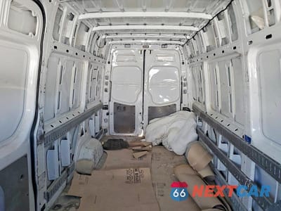 Zdjęcie 10 z 13 samochodu: 2016 MERCEDES-BENZ SPRINTER 2500 VIN:WD3PE8CD2GP177402 - miniatura