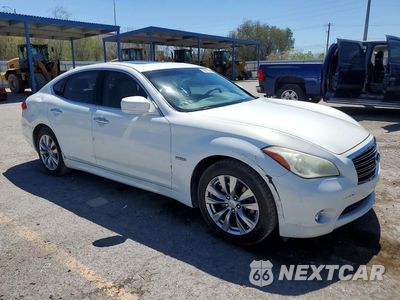 Czwarte zdjęcie samochodu z boku: 2012 INFINITI M35H BASE VIN:JN1EY1AP3CM910662 - miniatura