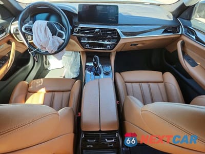 Zdjęcie 8 z 12 samochodu: 2022 BMW 540 XI VIN:WBA73BJ03NWX39641 - miniatura