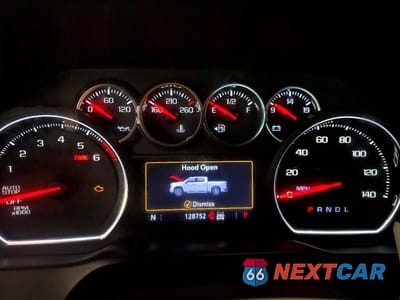 Zdjęcie 9 z 12 samochodu: 2019 CHEVROLET SILVERADO K1500 RST VIN:1GCRYEED9KZ255639 - miniatura