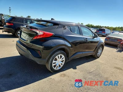 Trzecie zdjęcie samochodu z tyłu: 2019 TOYOTA C-HR VIN:NMTKHMBX2KR090673 - miniatura