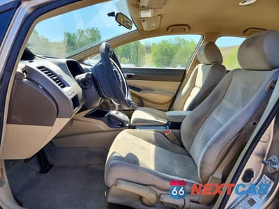 Zdjęcie 7 z 12 samochodu: 2006 HONDA CIVIC LX VIN:1HGFA16576L005463 - miniatura