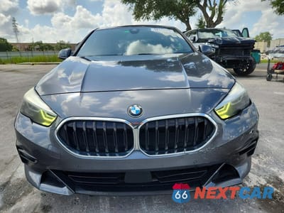 Piąte zdjęcie samochodu w środku: 2020 BMW 228XI VIN:WBA73AK04L7F66229 - miniatura