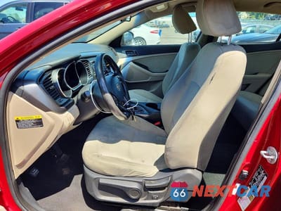 Zdjęcie 7 z 12 samochodu: 2012 KIA OPTIMA LX VIN:5XXGM4A75CG039336 - miniatura