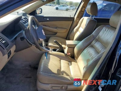 Zdjęcie 7 z 13 samochodu: 2003 HONDA ACCORD EX VIN:1HGCM66553A052456 - miniatura