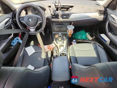Zdjęcie 8 z 12 samochodu: 2015 BMW X1 XDRIVE28I VIN:WBAVL1C57FVY30168 - miniatura
