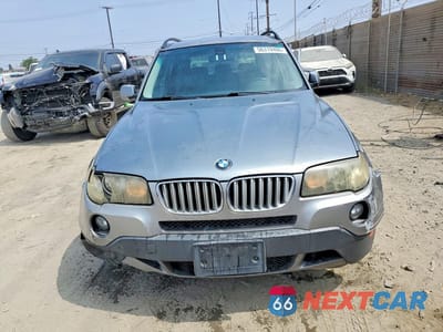 Piąte zdjęcie samochodu w środku: 2007 BMW X3 3.0SI VIN:WBXPC934X7WF24052 - miniatura