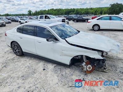 Czwarte zdjęcie samochodu z boku: 2025 BMW I5 XDRIVE 40 VIN:WBY13HG01SCT74519 - miniatura