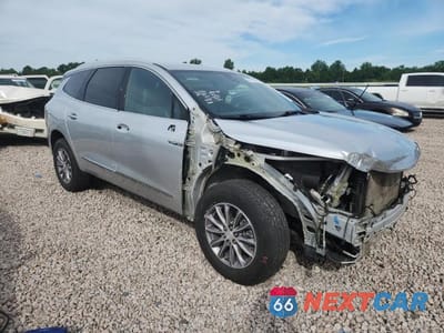 Czwarte zdjęcie samochodu z boku: 2022 BUICK ENCLAVE PREMIUM VIN:5GAEVBKW0NJ125314 - miniatura