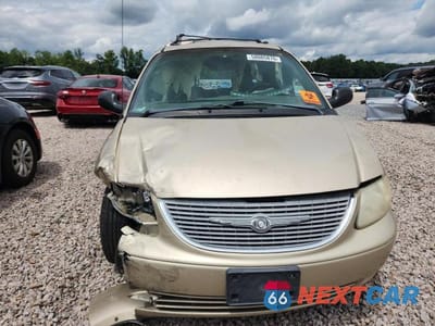 Piąte zdjęcie samochodu w środku: 2001 CHRYSLER TOWN & COUNTRY LXI VIN:2C8GP54LX1R274002 - miniatura