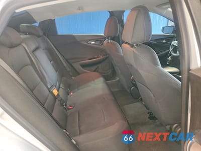 Zdjęcie 10 z 12 samochodu: 2016 CHEVROLET MALIBU LT VIN:1G1ZE5STXGF303932 - miniatura