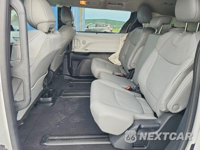 Zdjęcie 11 z 13 samochodu: 2026 TOYOTA SIENNA XLE 8-PASSENGER VIN:5TDYRKEC1TS325720 - miniatura