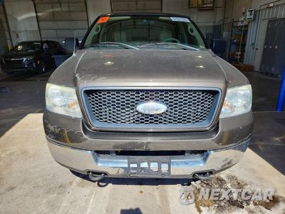 Piąte zdjęcie samochodu w środku: 2005 FORD F150 SUPERCREW VIN:1FTPW14525KF13660 - miniatura