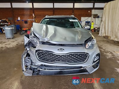 Piąte zdjęcie samochodu w środku: 2020 KIA SPORTAGE EX VIN:KNDPNCACXL7697280 - miniatura