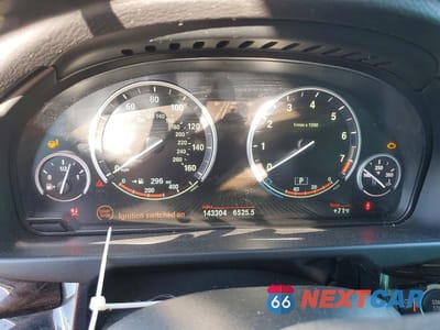 Zdjęcie 9 z 13 samochodu: 2015 BMW X5 XDRIVE35I VIN:5UXKR0C54F0P10709 - miniatura