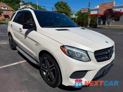 Czwarte zdjęcie samochodu z boku: 2018 MERCEDES-BENZ GLE 43 AMG VIN:4JGDA6EB4JB018952 - miniatura