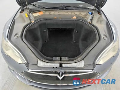 Zdjęcie 11 z 12 samochodu: 2013 TESLA MODEL S VIN:5YJSA1DP0DFP16312 - miniatura