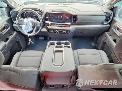 Zdjęcie 8 z 12 samochodu: 2023 GMC 1500 VIN:3GTPUJEK3PG130105 - miniatura