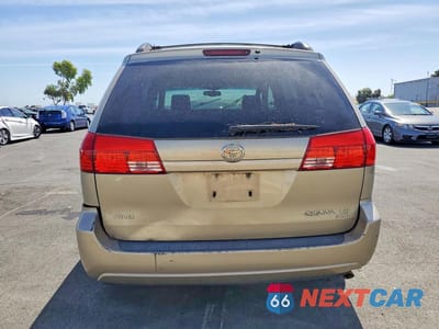Zdjęcie 6 z 13 samochodu: 2004 TOYOTA SIENNA LE VIN:5TDBA23C74S003844 - miniatura