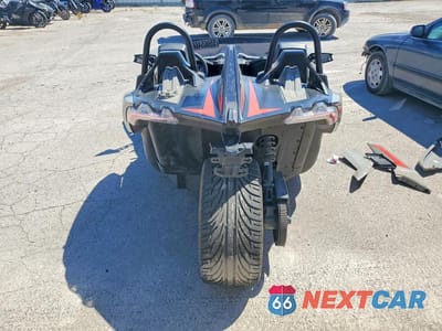 Czwarte zdjęcie samochodu z boku: 2022 POLARIS SLINGSHOT SLR VIN:57XAAFHB4N8148761 - miniatura