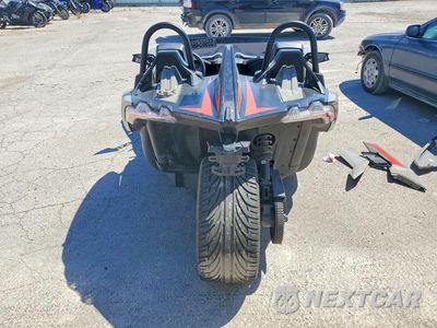 Czwarte zdjęcie samochodu z boku: 2022 POLARIS SLINGSHOT SLR VIN:57XAAFHB4N8148761 - miniatura
