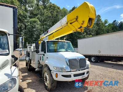 2015 INTERNATIONAL 4300 BUCKET TRUCK 1HTMMAAN3FH514475 - główne zdjęcie licytacji z USA - miniatura