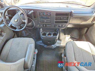 Zdjęcie 8 z 13 samochodu: 2020 CHEVROLET EXPRESS G2500 VIN:1GCWGAFP7L1267960 - miniatura