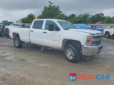 Czwarte zdjęcie samochodu z boku: 2016 CHEVROLET SILVERADO C2500 HEAVY DUTY VIN:1GC1CUEG1GF228640 - miniatura