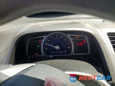 Zdjęcie 9 z 13 samochodu: 2010 HONDA CIVIC LX VIN:19XFA1F56AE063466 - miniatura