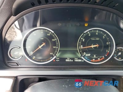Zdjęcie 9 z 12 samochodu: 2015 BMW 740 LI VIN:WBAYE4C57FD139009 - miniatura