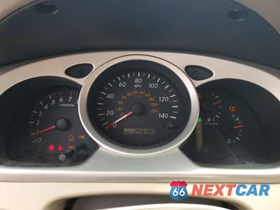 Zdjęcie 9 z 12 samochodu: 2004 TOYOTA HIGHLANDER BASE VIN:JTEDP21A240036595 - miniatura