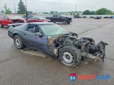 Czwarte zdjęcie samochodu z boku: 1984 CHEVROLET CORVETTE VIN:1G1AY0780E5147589 - miniatura