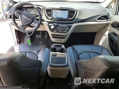 Zdjęcie 8 z 14 samochodu: 2023 CHRYSLER PACIFICA TOURING L VIN:2C4RC1BG1PR616238 - miniatura