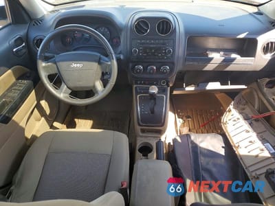 Zdjęcie 8 z 13 samochodu: 2010 JEEP PATRIOT SPORT VIN:1J4NF1GB5AD623605 - miniatura