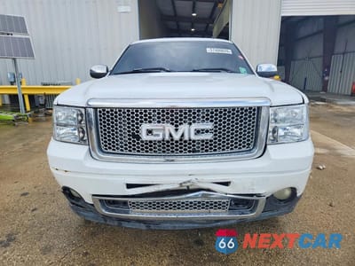 Piąte zdjęcie samochodu w środku: 2008 GMC NEW SIERRA K1500 DENALI VIN:2GTEK638781127512 - miniatura