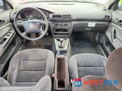 Zdjęcie 8 z 14 samochodu: 1999 VOLKSWAGEN PASSAT GLS VIN:WVWNA63B4XE378189 - miniatura