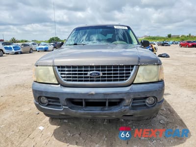Piąte zdjęcie samochodu w środku: 2002 FORD EXPLORER XLT VIN:1FMZU63E72ZC41151 - miniatura
