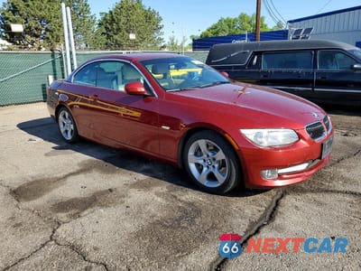 Czwarte zdjęcie samochodu z boku: 2013 BMW 335 I VIN:WBADX7C50DJ589741 - miniatura
