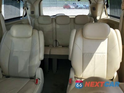 Zdjęcie 10 z 13 samochodu: 2010 CHRYSLER TOWN & COUNTRY LIMITED VIN:2A4RR6DX7AR136828 - miniatura