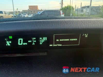 Zdjęcie 8 z 14 samochodu: 2011 TOYOTA PRIUS THREE VIN:JTDKN3DU4B5341576 - miniatura