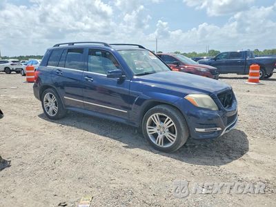 Czwarte zdjęcie samochodu z boku: 2015 MERCEDES-BENZ GLK 350 VIN:WDCGG5HB8FG378493 - miniatura