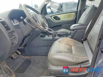 Zdjęcie 7 z 13 samochodu: 2005 FORD ESCAPE XLT VIN:1FMYU93155KB64366 - miniatura