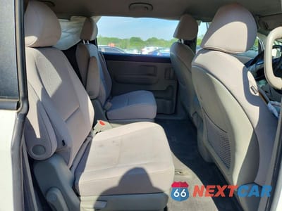 Zdjęcie 11 z 14 samochodu: 2016 KIA SEDONA L VIN:KNDMA5C13G6149722 - miniatura