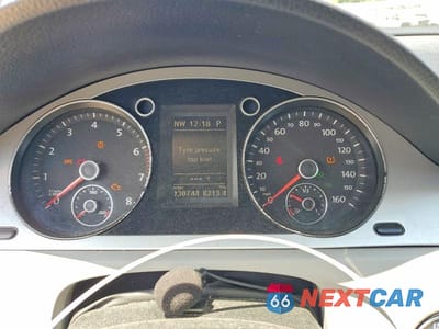 Zdjęcie 9 z 12 samochodu: 2009 VOLKSWAGEN PASSAT TURBO VIN:WVWJK73C99P048064 - miniatura