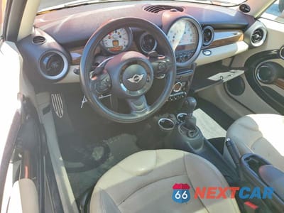 Zdjęcie 8 z 13 samochodu: 2011 MINI COOPER S VIN:WMWSV3C5XBTY13539 - miniatura