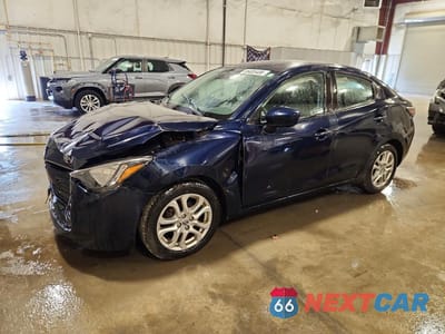 2017 TOYOTA YARIS IA BASE 3MYDLBYV8HY196048 - główne zdjęcie licytacji z USA - miniatura
