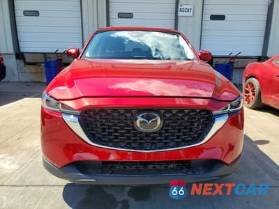Piąte zdjęcie samochodu w środku: 2022 MAZDA CX-5 PREFERRED VIN:JM3KFBCM0N1584670 - miniatura