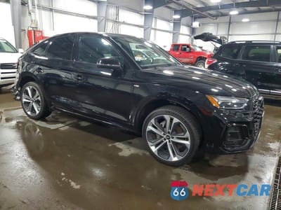 Czwarte zdjęcie samochodu z boku: 2023 AUDI Q5 SPORTBACK PRM PLS 45 VIN:WA15AAFY4P2056490 - miniatura