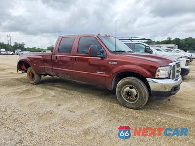 Czwarte zdjęcie samochodu z boku: 2003 FORD F350 SUPER DUTY VIN:1FTWW32P33EB94583 - miniatura